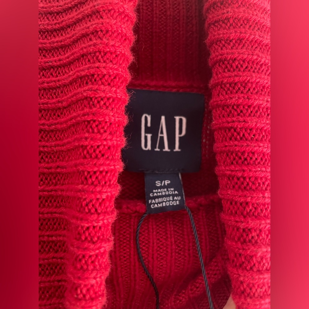 BNWT GAP Vibrant Red Knit Turtleneck Sweater
